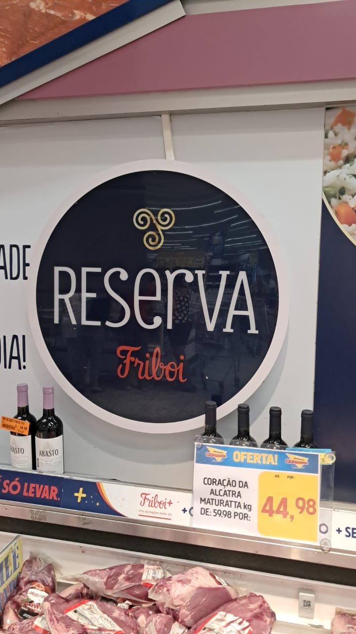 Painel luminoso circular da linha Friboi Reserva 1953